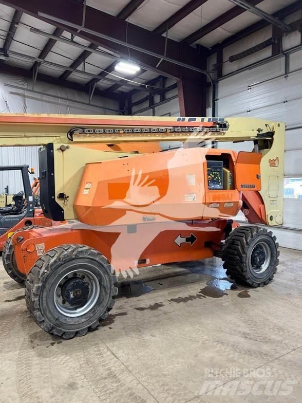 JLG 800AJ Kuukulkijat