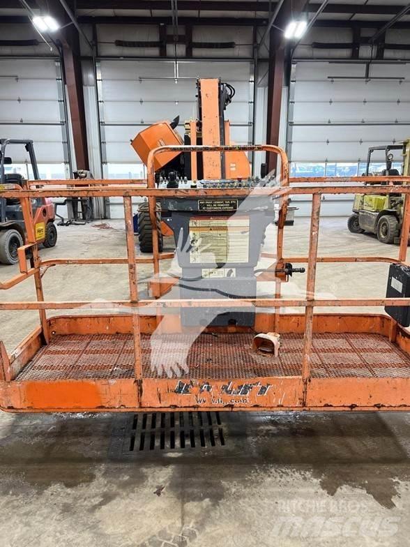 JLG 800AJ Kuukulkijat