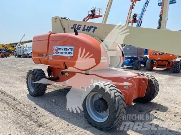 JLG 800S Teleskooppipuominostimet