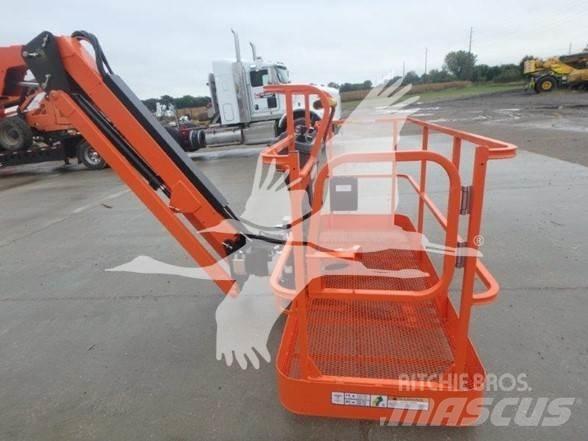 JLG 860SJ Teleskooppipuominostimet