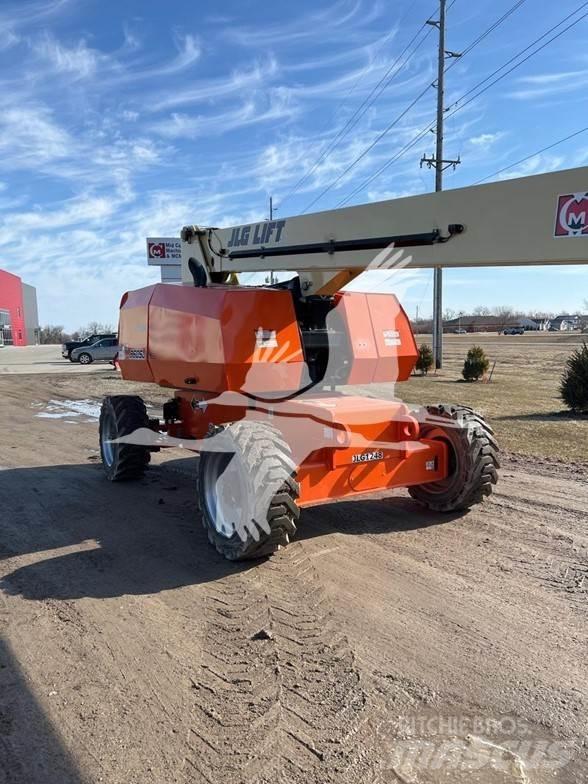 JLG 860SJ Teleskooppipuominostimet
