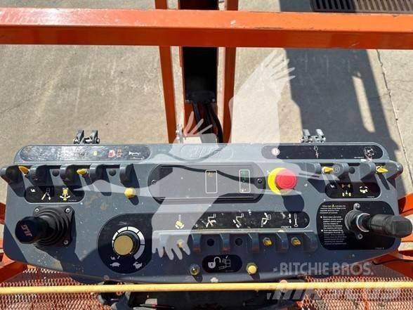 JLG 860SJ Teleskooppipuominostimet