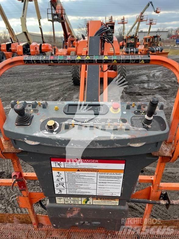 JLG 860SJ Teleskooppipuominostimet
