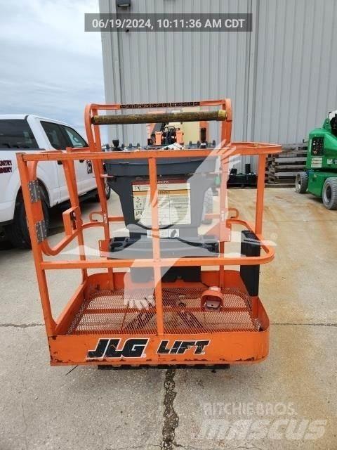 JLG E300AJP Kuukulkijat