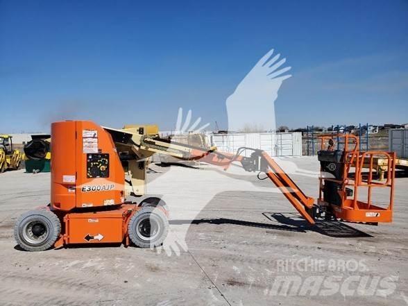 JLG E300AJP Kuukulkijat