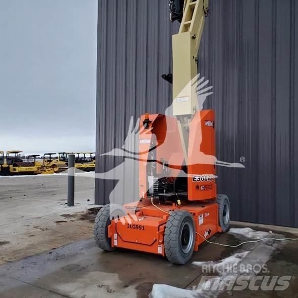 JLG E300AJP Kuukulkijat