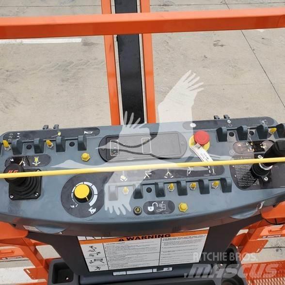 JLG EC600SJP Teleskooppipuominostimet