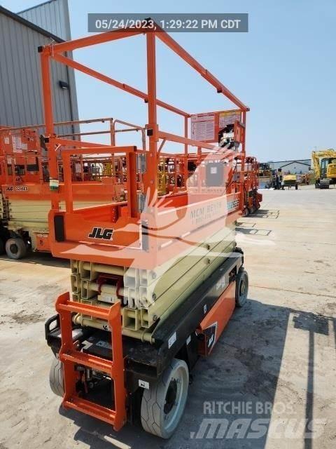 JLG ES2632 Saksilavat