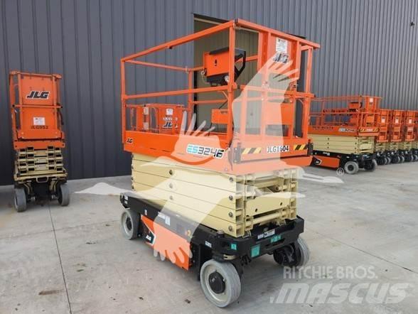 JLG ES3246 Saksilavat