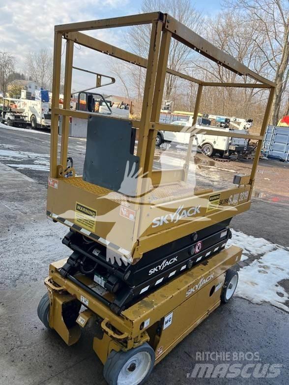 SkyJack SJ3219 Saksilavat