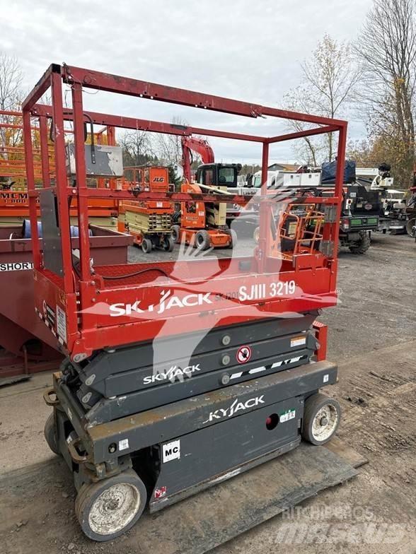 SkyJack SJ3219 Saksilavat
