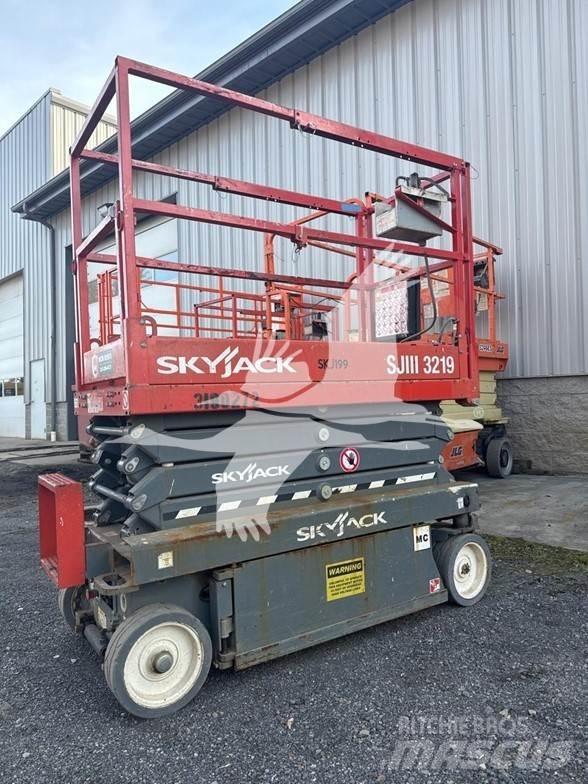 SkyJack SJ3219 Saksilavat