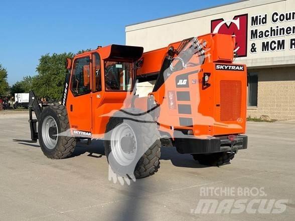 SkyTrak 10054 Kurottajat