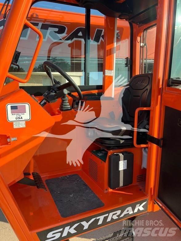 SkyTrak 10054 Kurottajat