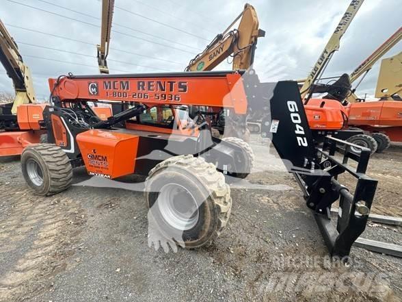 SkyTrak 6042 Kurottajat