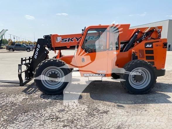 SkyTrak 8042 Kurottajat