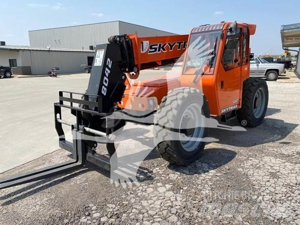SkyTrak 8042 Kurottajat