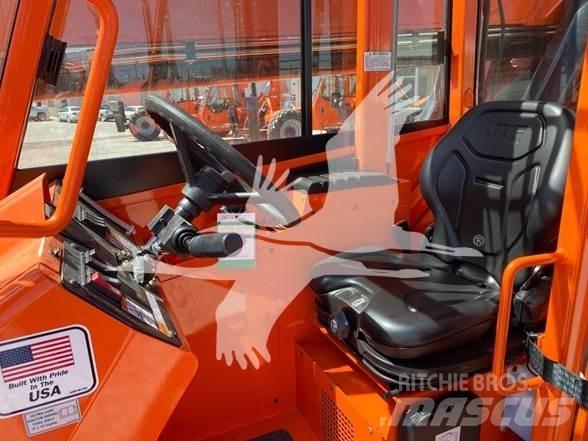 SkyTrak 8042 Kurottajat