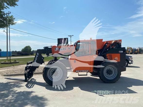 SkyTrak 8042 Kurottajat