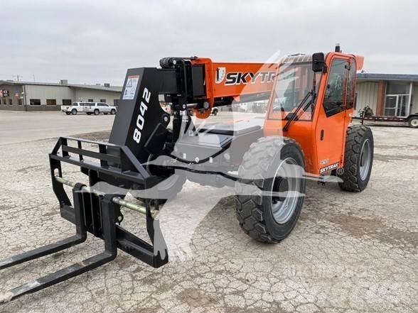 SkyTrak 8042 Kurottajat