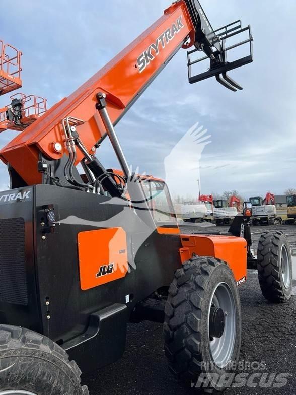 SkyTrak 8042 Kurottajat