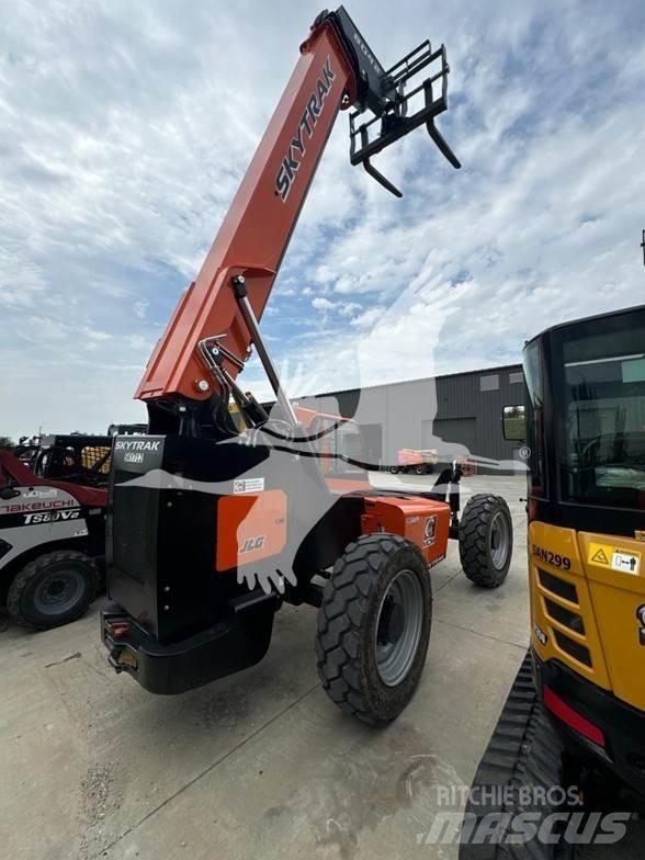 SkyTrak 8042 Kurottajat