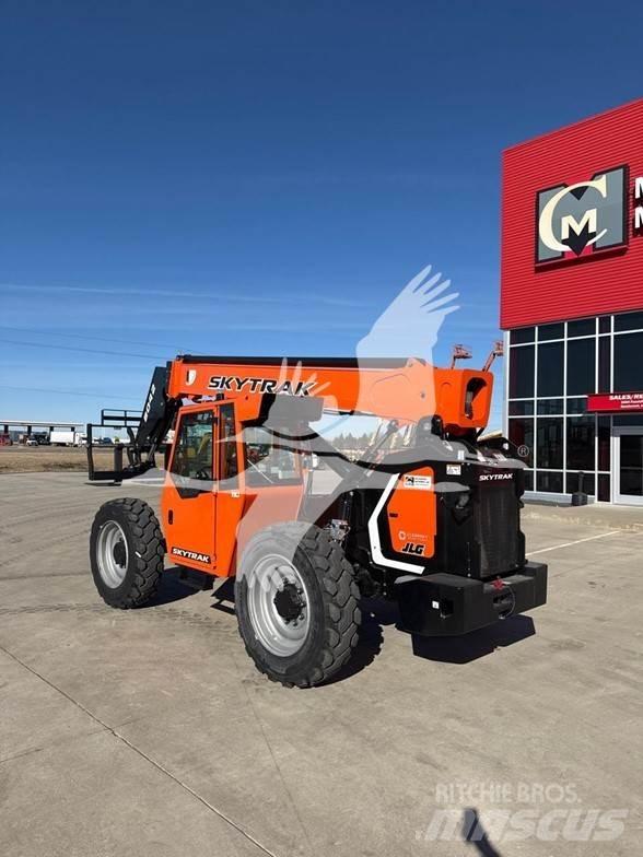 SkyTrak 8042 Kurottajat