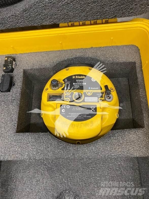 Trimble SPS881 Muut koneet