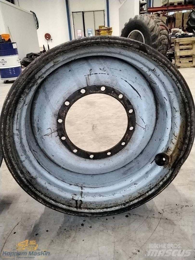 Valmet 901 20x34 Renkaat ja vanteet