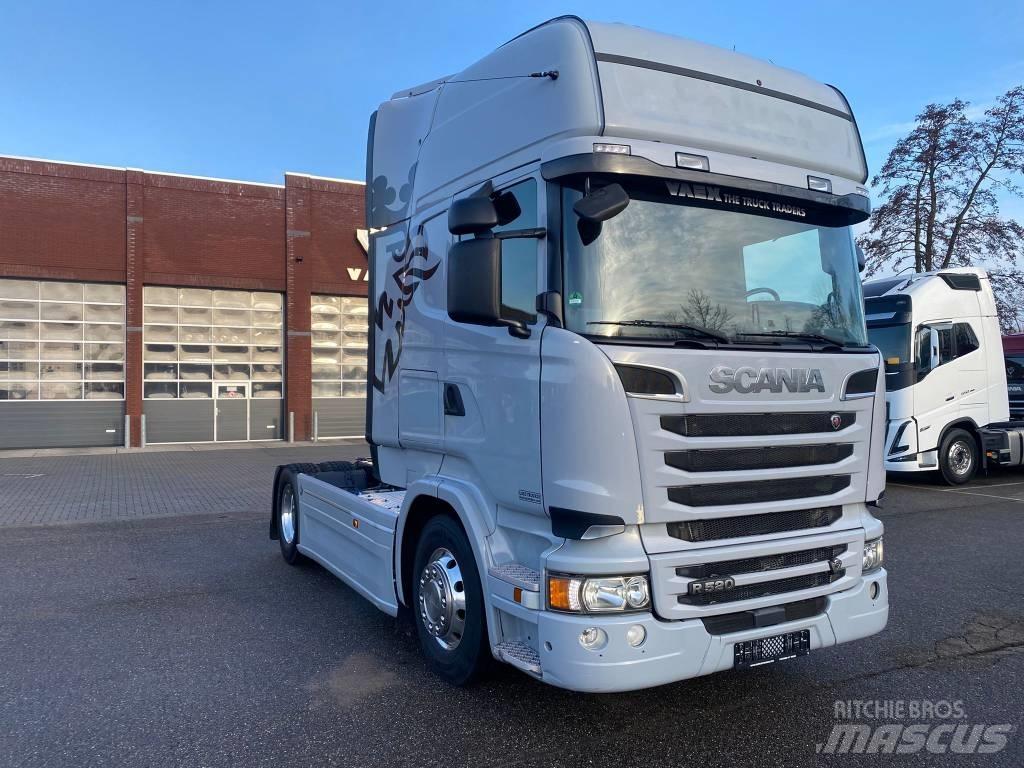 Scania R 520 Vetopöytäautot
