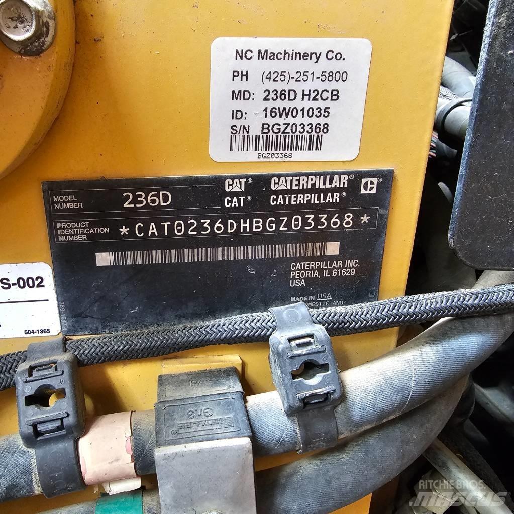 CAT 236D Liukuohjatut kuormaajat