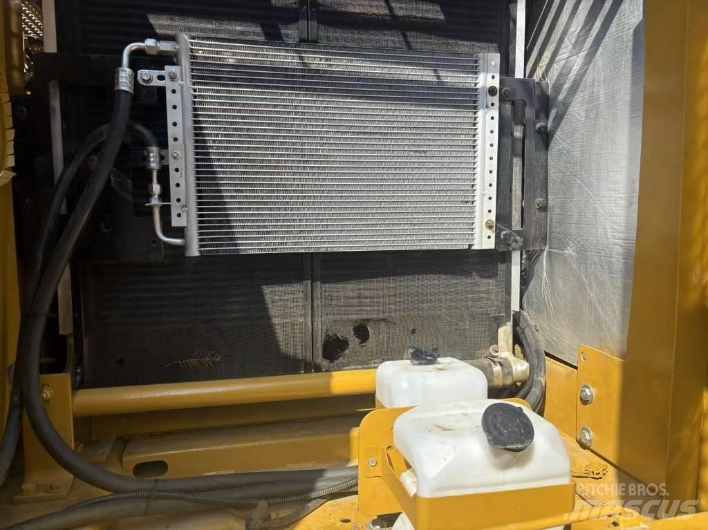 CAT 320 C L Telakaivukoneet