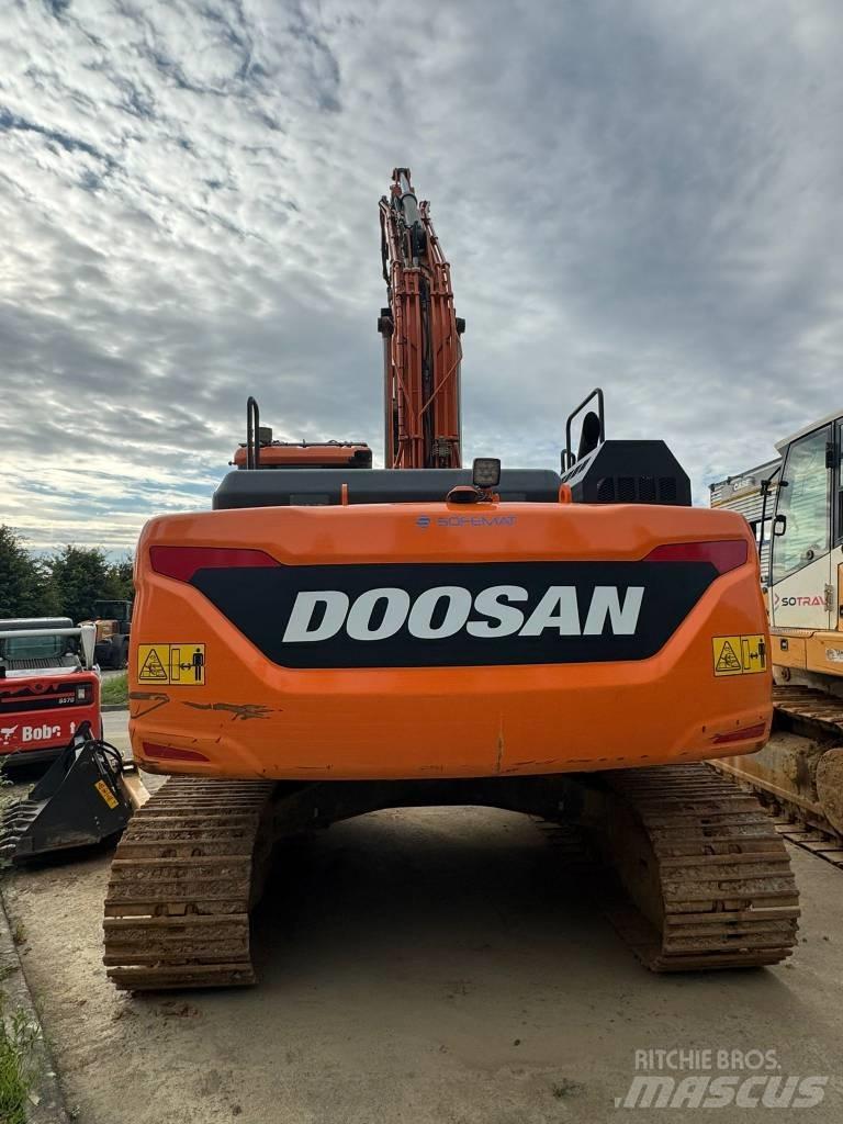 Doosan DX 225 LC-5 Telakaivukoneet