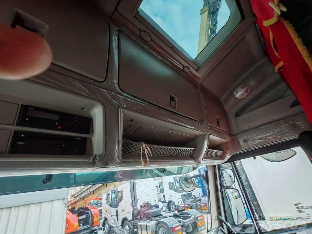 Iveco STRALIS 400 NP Vetopöytäautot