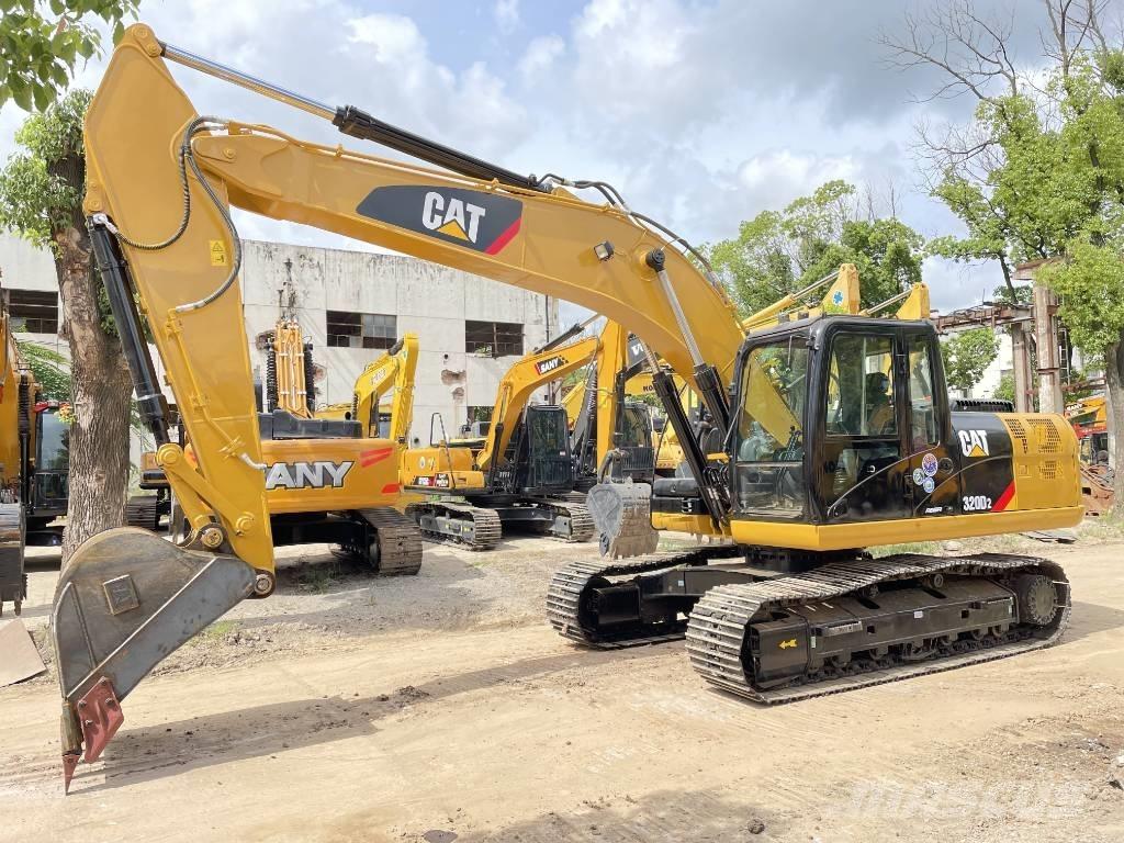 CAT 320 D Telakaivukoneet