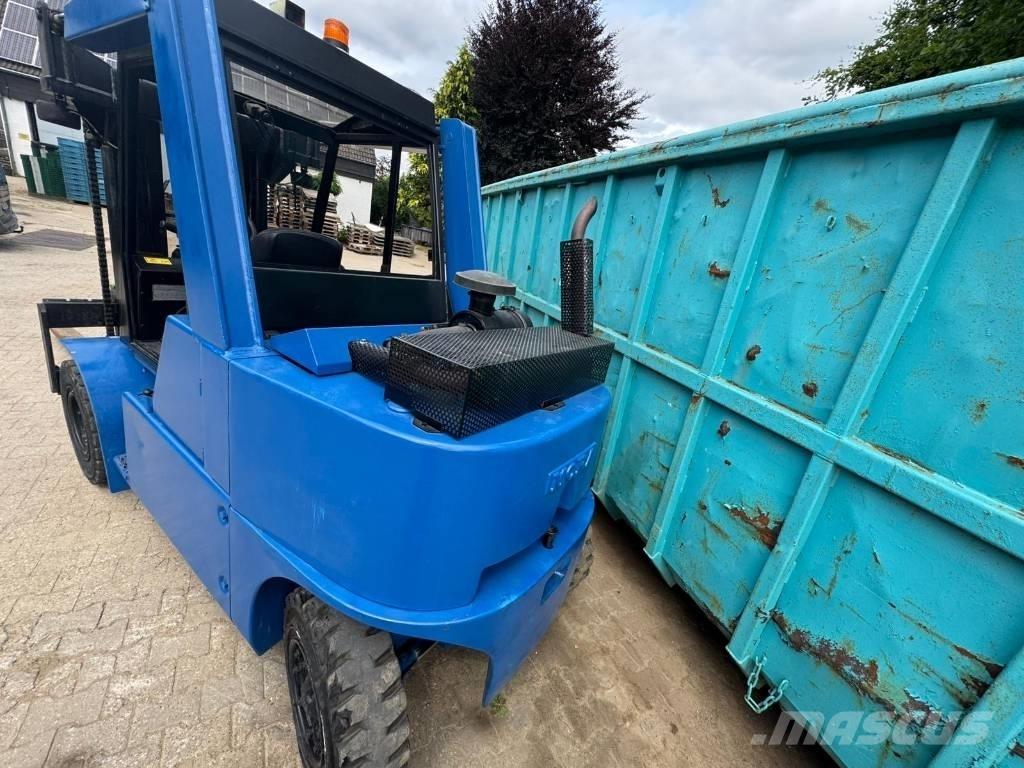 Mora M 80 C Dieseltrukit