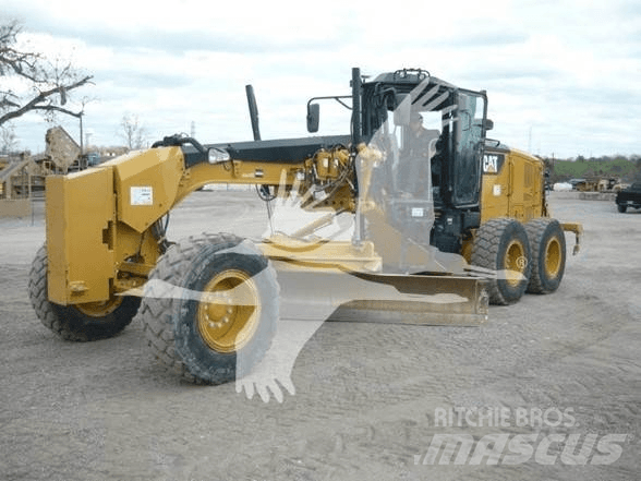 CAT D6T XL Telaketjupuskutraktorit