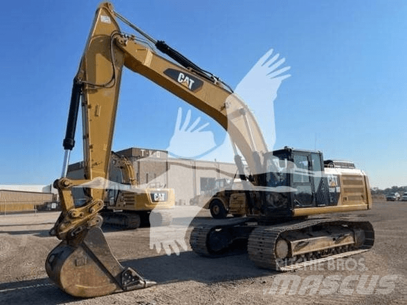 CAT D6T XL Telaketjupuskutraktorit