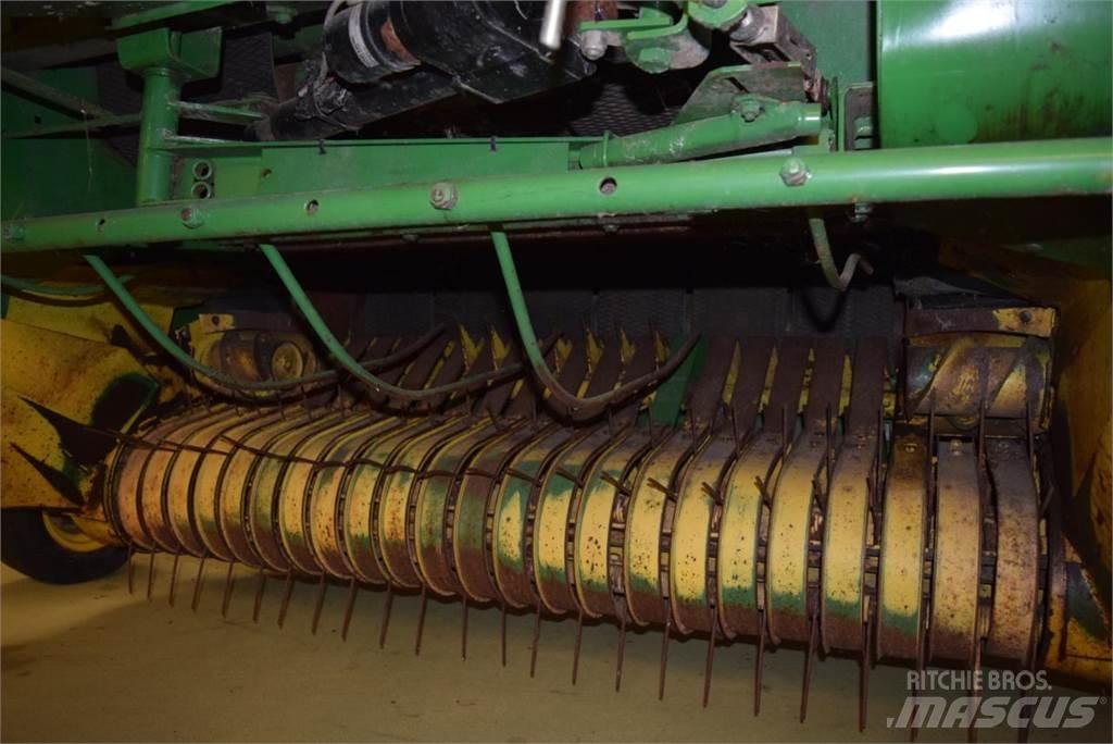 John Deere 580 Pyöröpaalaimet