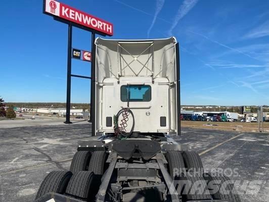 Kenworth T 680 Vetopöytäautot
