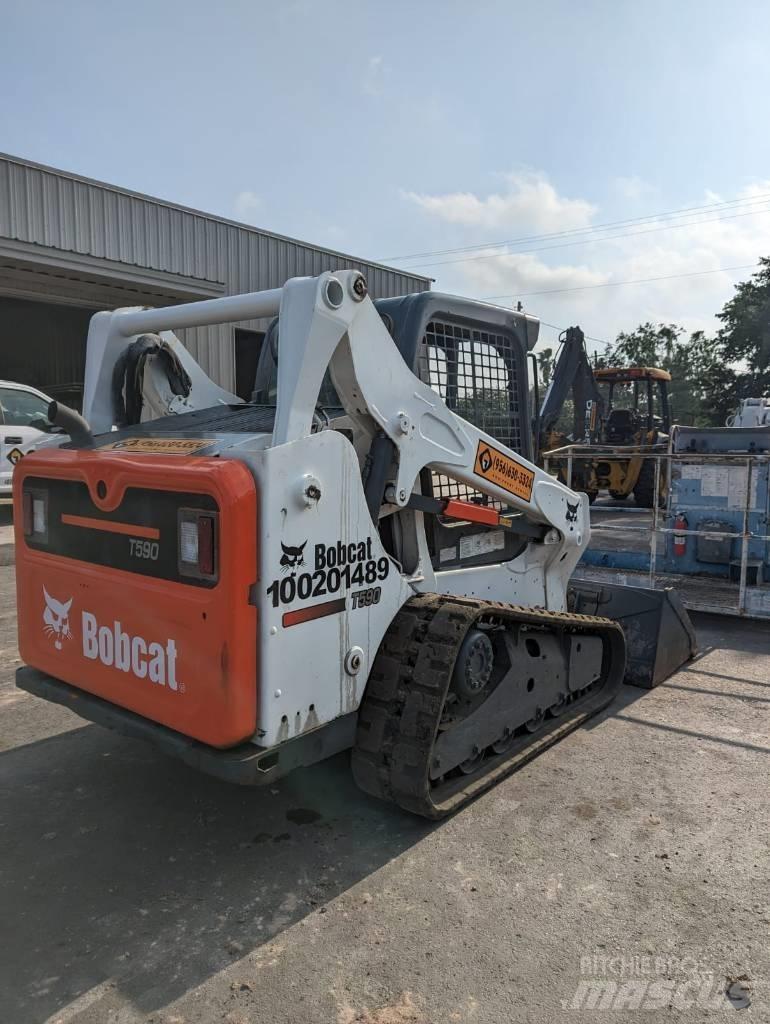 Bobcat T 590 Liukuohjatut kuormaajat