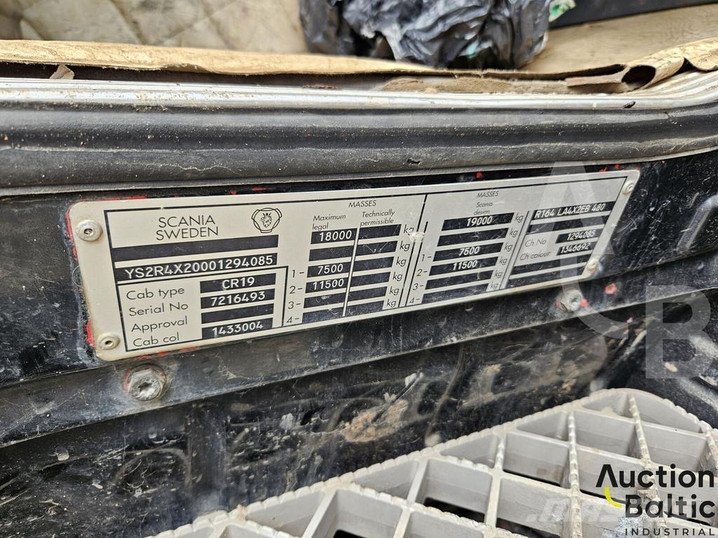 Scania 420 Vetopöytäautot