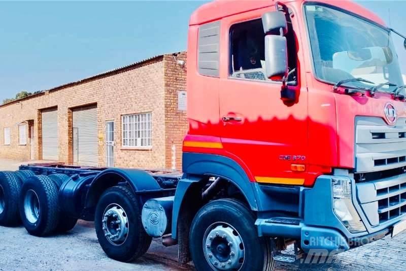 UD CGE 370 8x4 Muut kuorma-autot