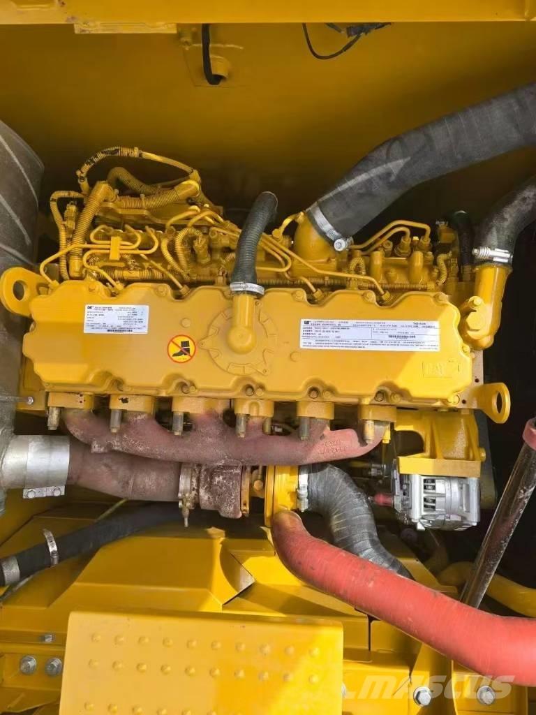 CAT 320 Telakaivukoneet