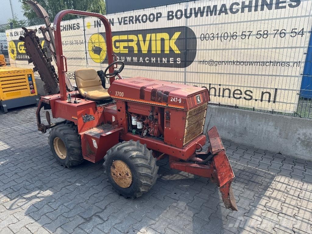 Ditch Witch 3700 DD Ketjukaivurit