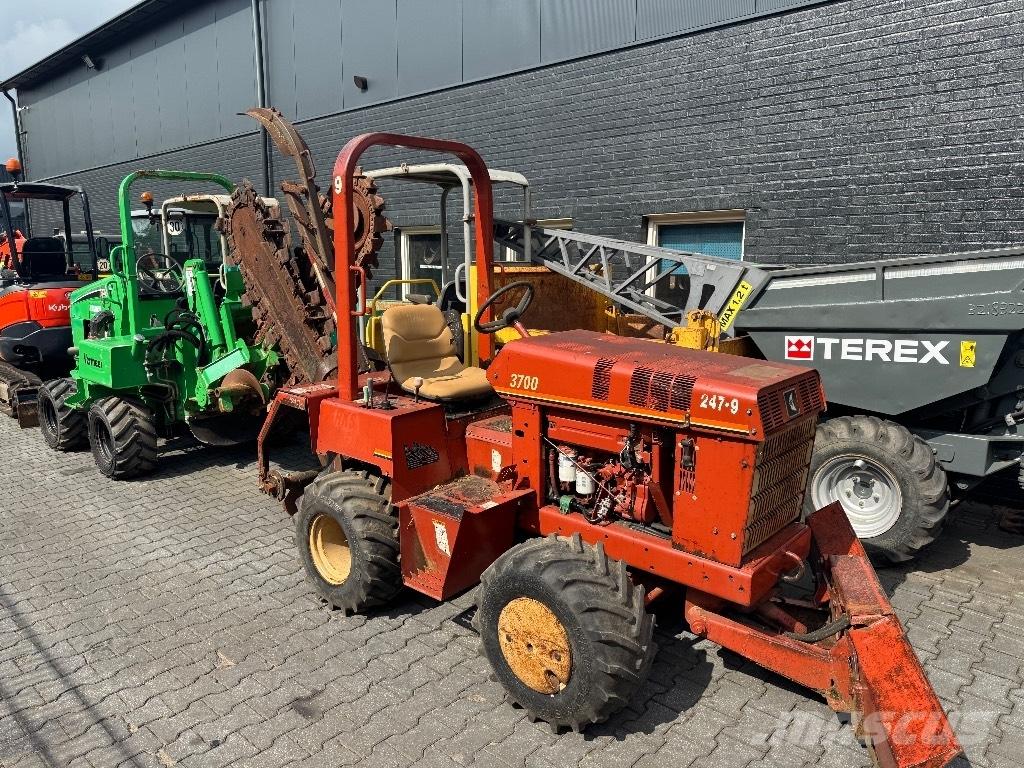 Ditch Witch 3700 DD Ketjukaivurit