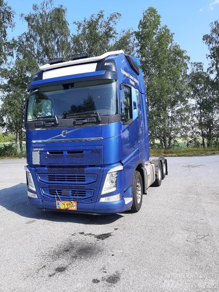 Volvo FH 13 Vetopöytäautot