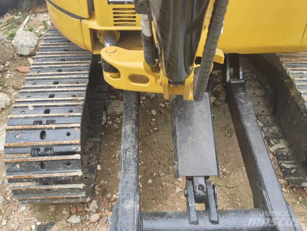 CAT 303 Minikaivukoneet < 7t