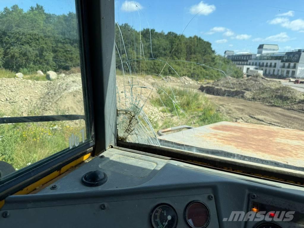 Volvo A 25 C Minidumpperit