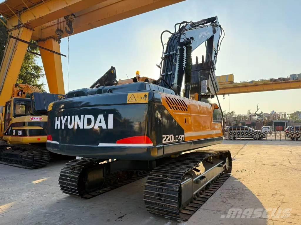 Hyundai R220LC-9S Telakaivukoneet